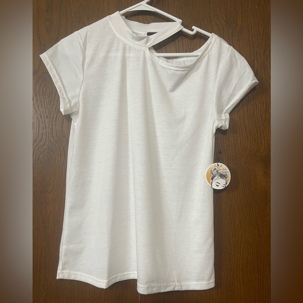 White Tshirt